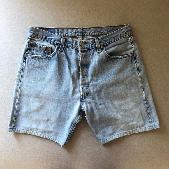 Button Fly Vintage Levi’s 501 Shorts - Picture 3 of 9
